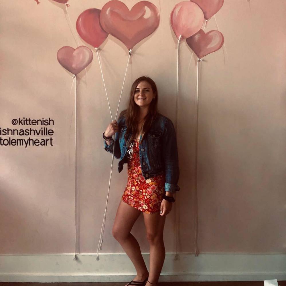 Meet your Posher, Vanessa